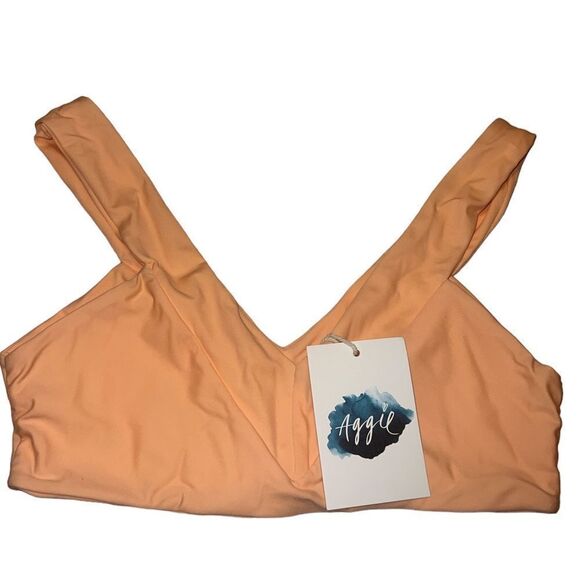 ✨HP✨BARCELONA TOP✨ - Picture 3 of 4